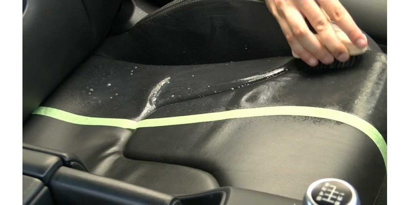 ¿Cómo limpiar la tapicería de cuero o piel de tu coche?
